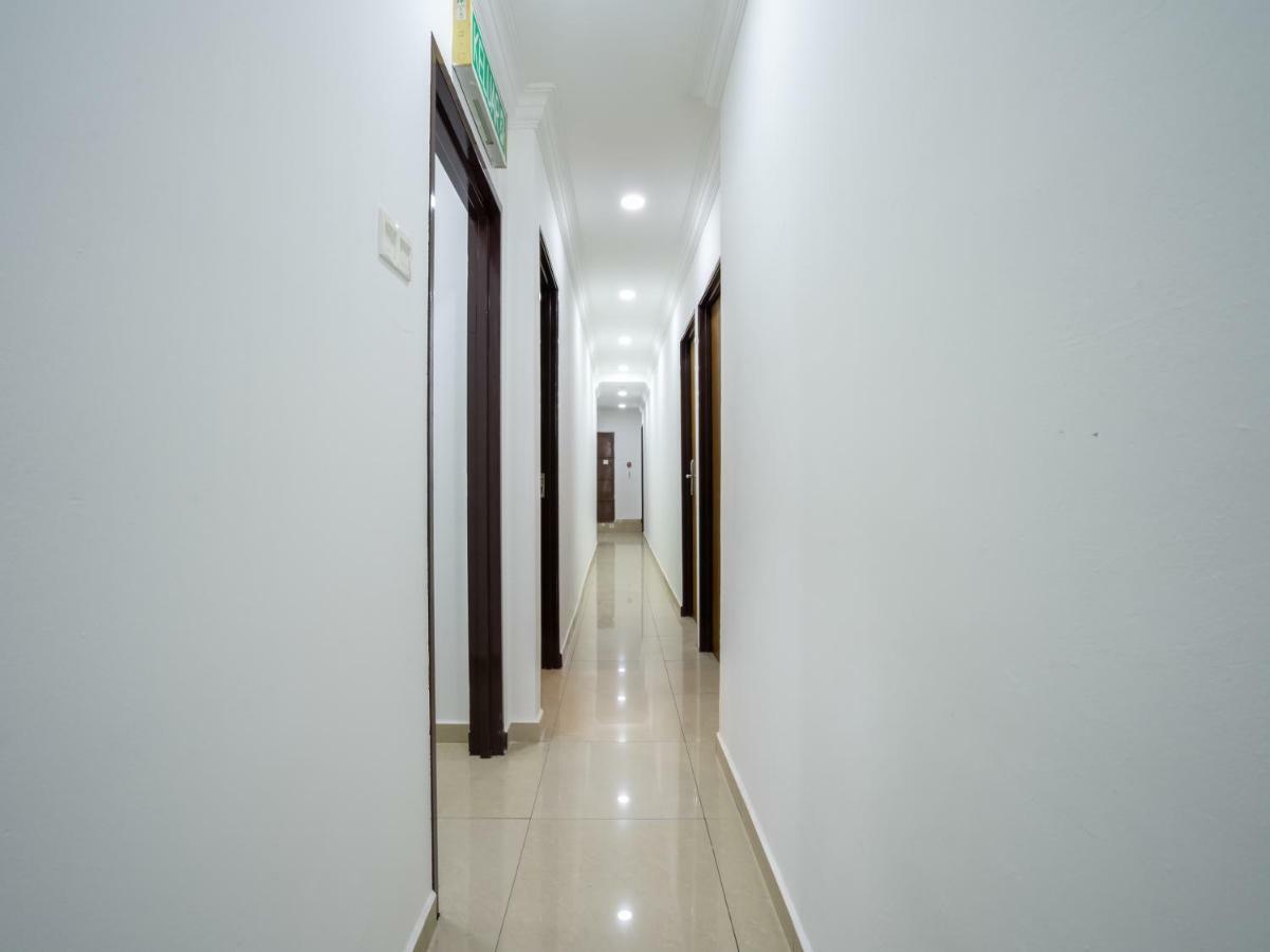 Oyo 1167 Rest And Go Hotel Klang Exterior photo
